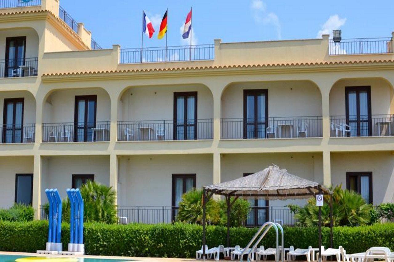 Grand Hotel Selinunte Marinella di Selinunte Exterior photo